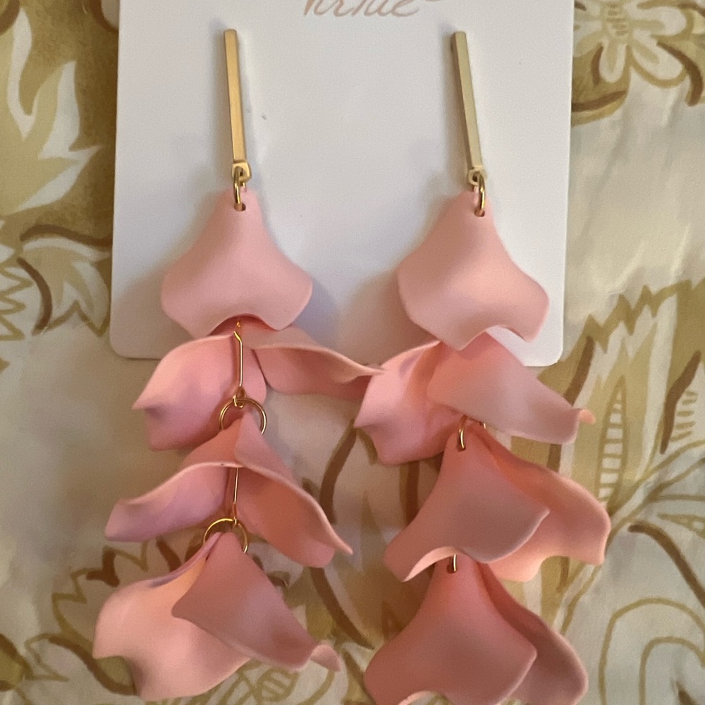 Virtue Petal Earrings